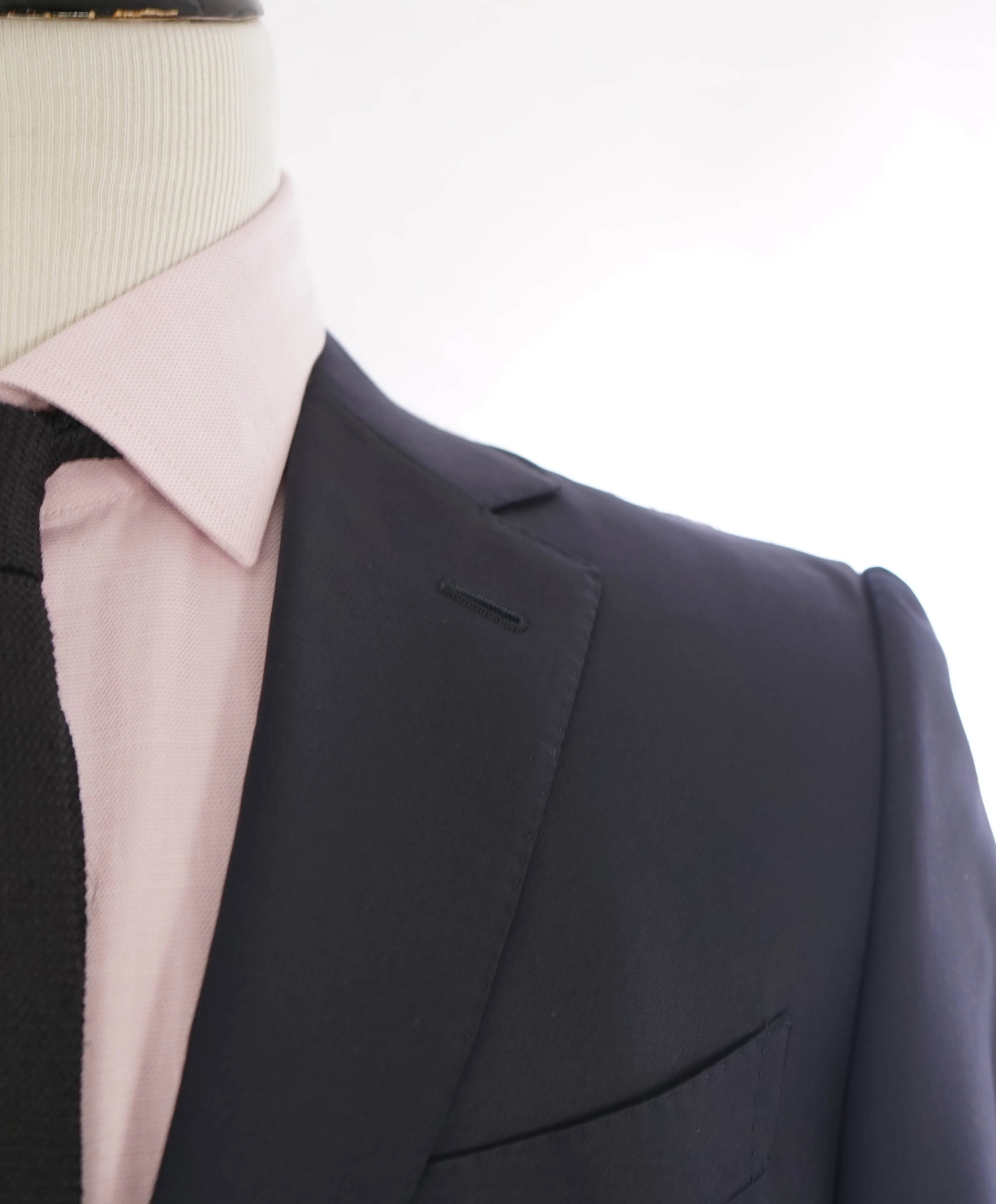 $2,695 ERMENEGILDO ZEGNA -"Micronsphere" NAVY Blazer - 38S