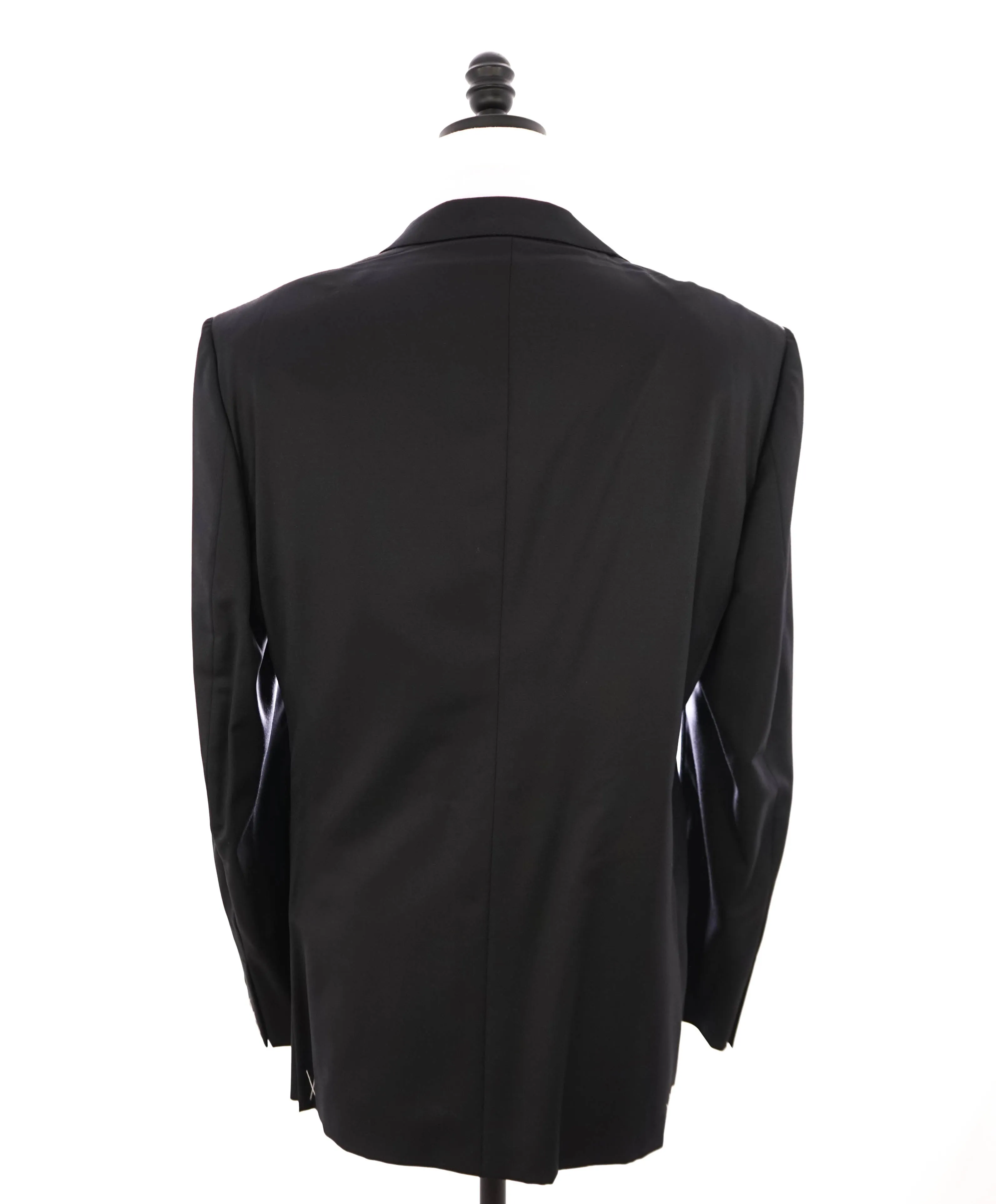 $2,995 ERMENEGILDO ZEGNA - PEAK LAPEL Tuxedo Dinner Jacket 1-Piece - 46R