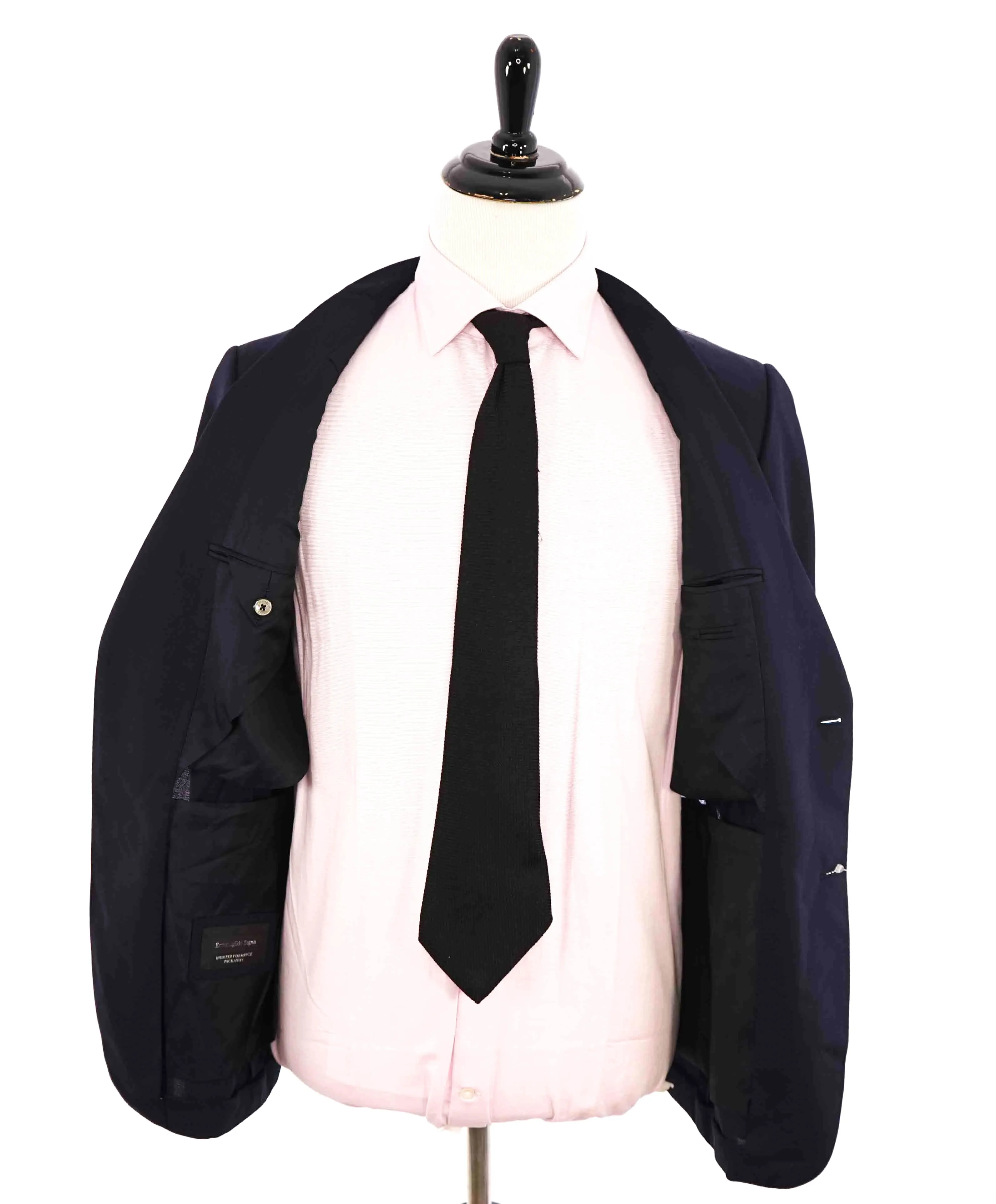 $3,290 ERMENEGILDO ZEGNA-“HIGH PERFORMANCE PACKAWAY” Navy Blazer- 42S