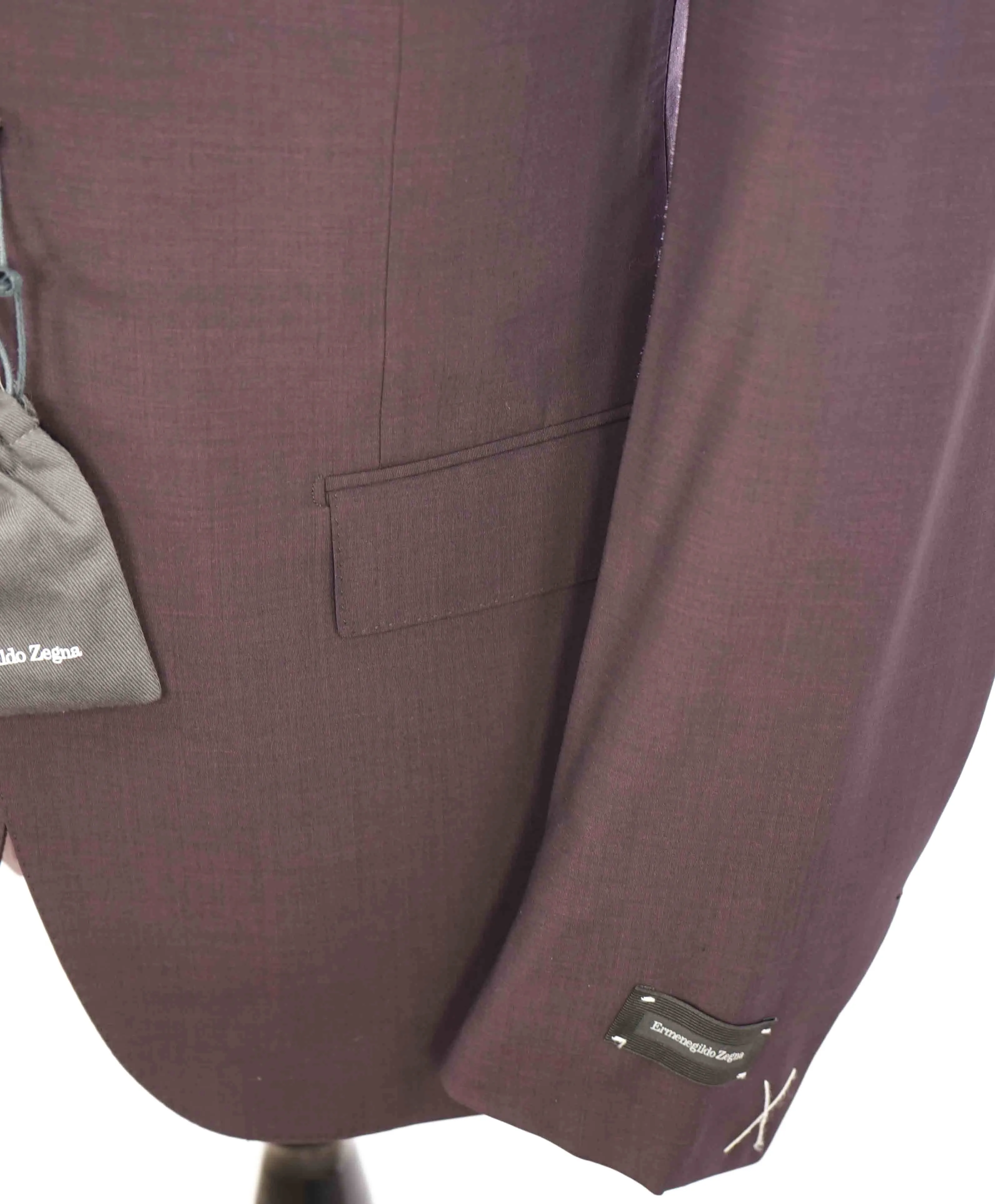$3,295 ERMENEGILDO ZEGNA -“LEGGERISSIMO" SILK BURGUNDY Red Blazer - 42R