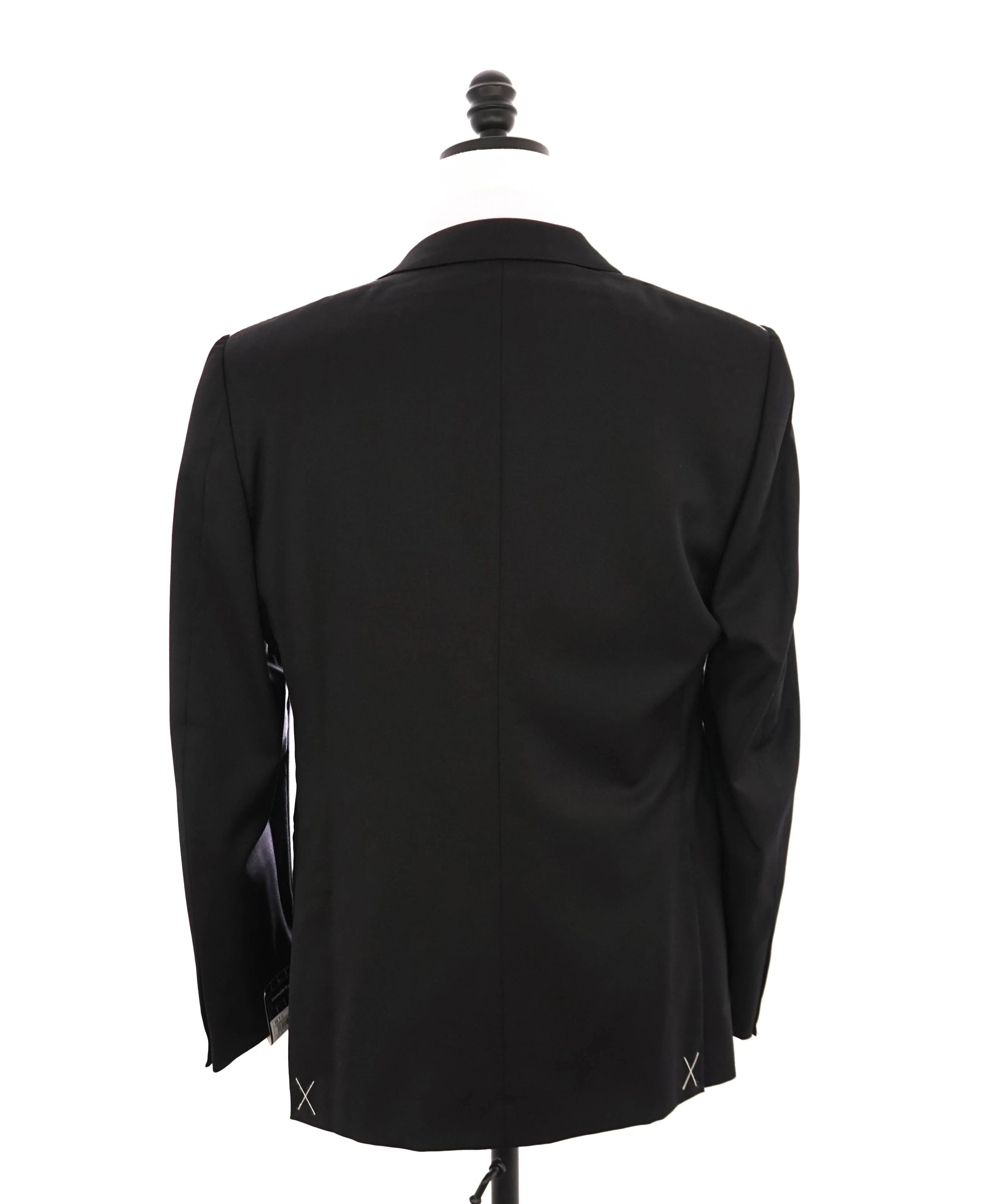 $3,995 ERMENEGILDO ZEGNA - PEAK LAPEL Tuxedo Black 2-Piece - 38S