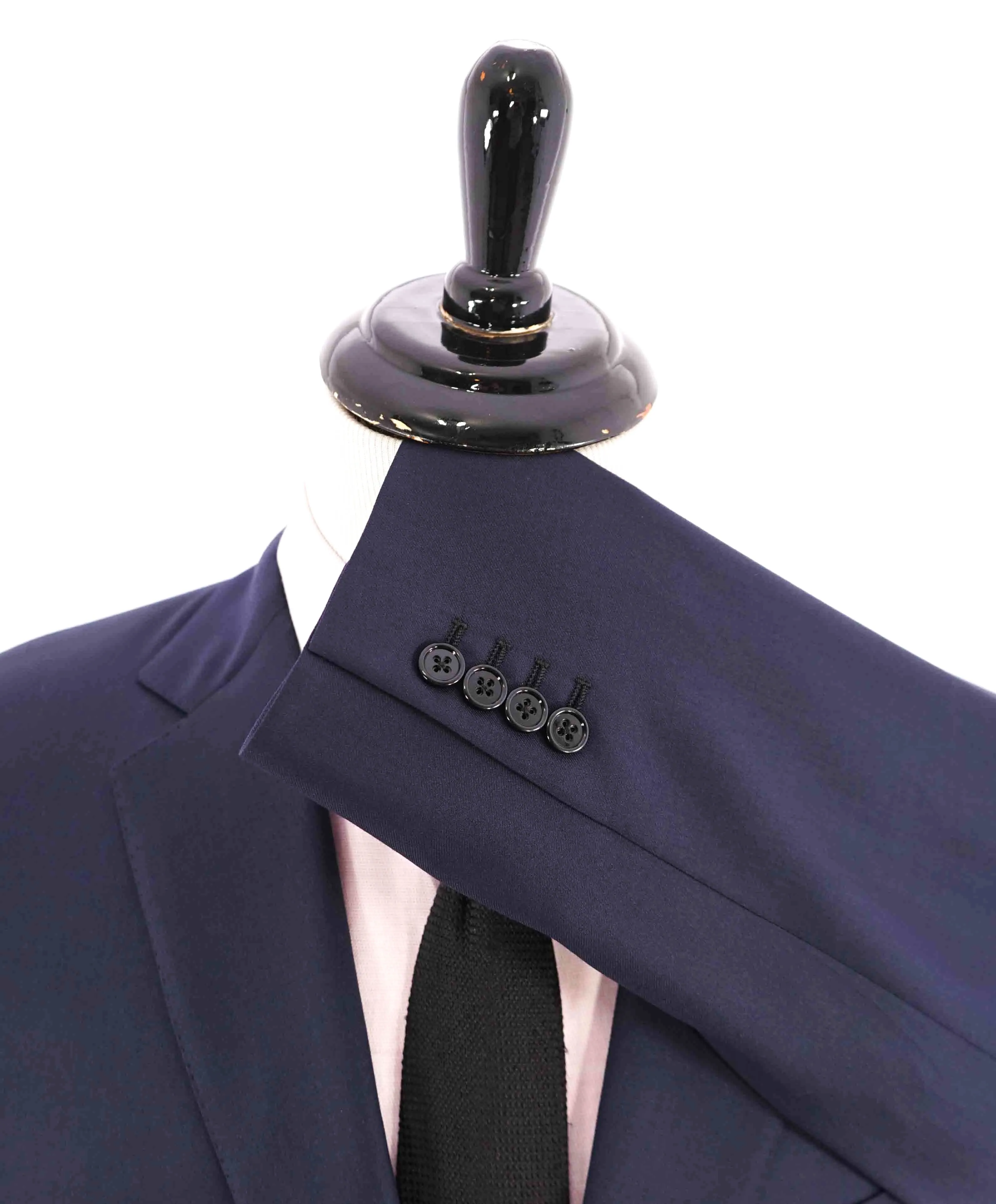 $4,800 BRIONI - NAVY 2-Button *CLOSET STAPLE* Hand Made Italy Blazer- 40S US