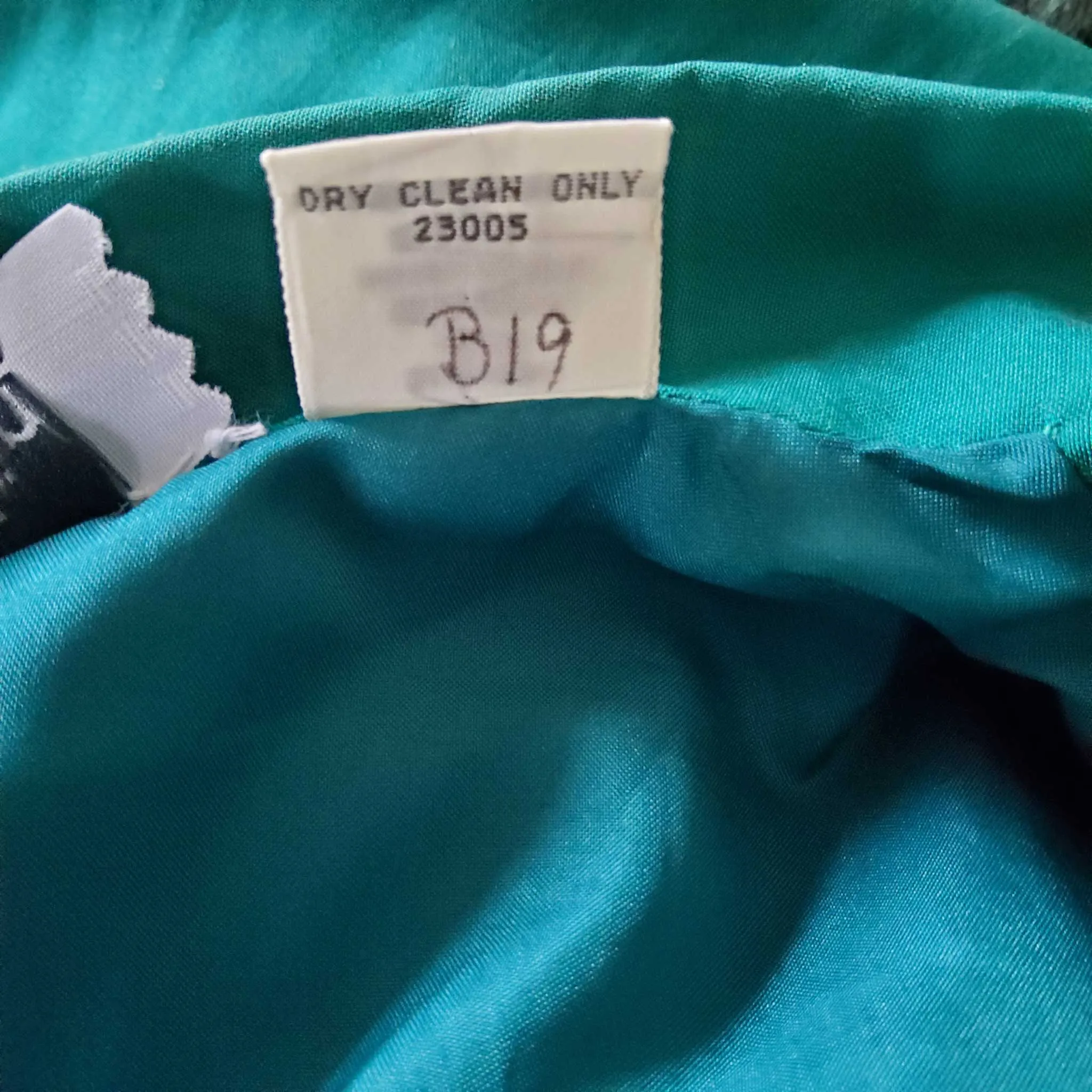 Amelia Austin Green Silk 3-Button Blazer, Women's Size 14