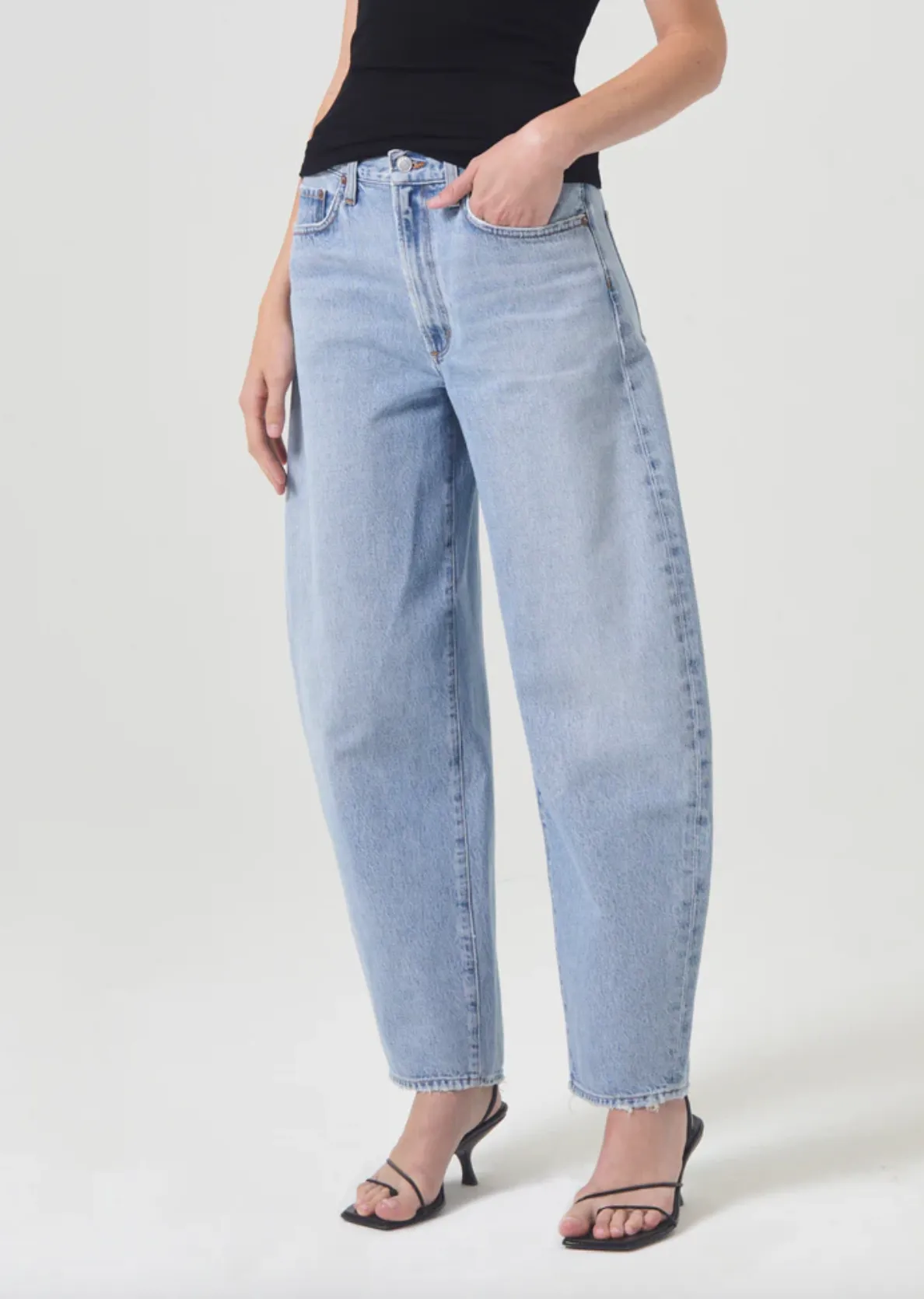 Balloon Pale Conflict Jeans