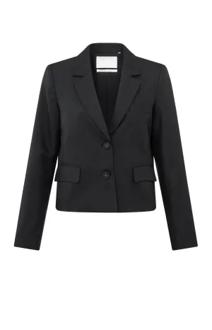 Black short blazer with long sleeves and pockets