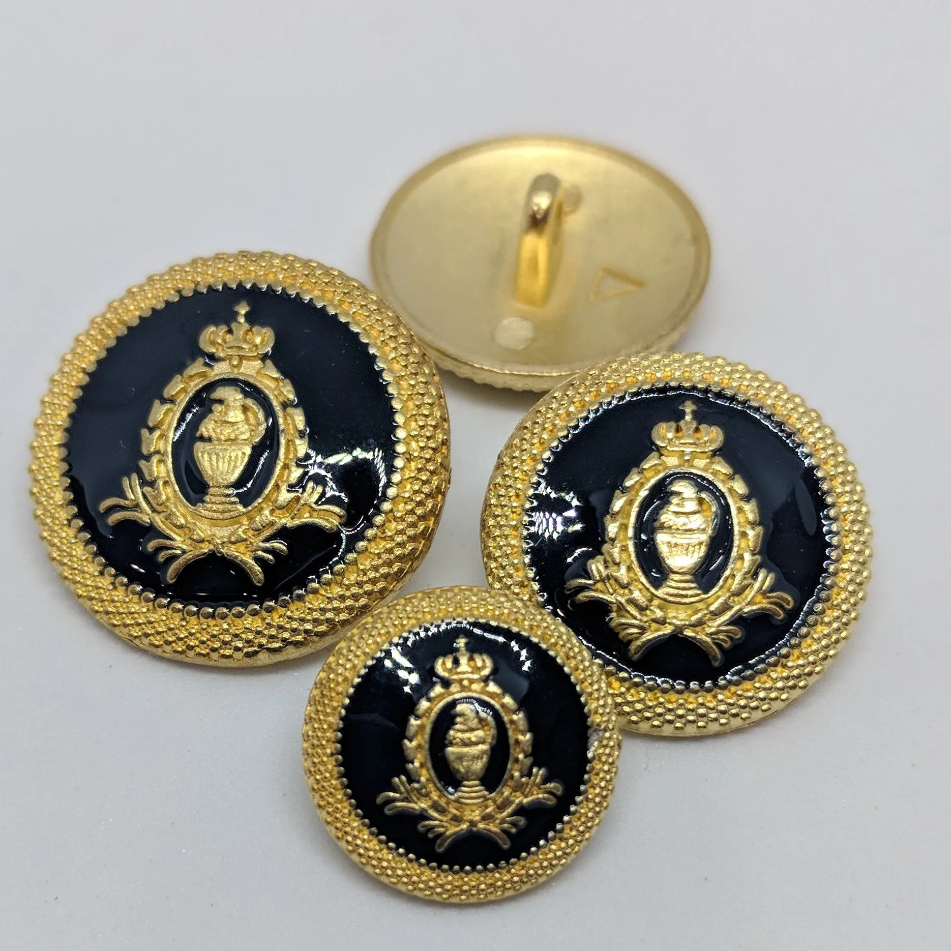 Blazer with Classic Crest / Gold & Navy Epoxy / Shank