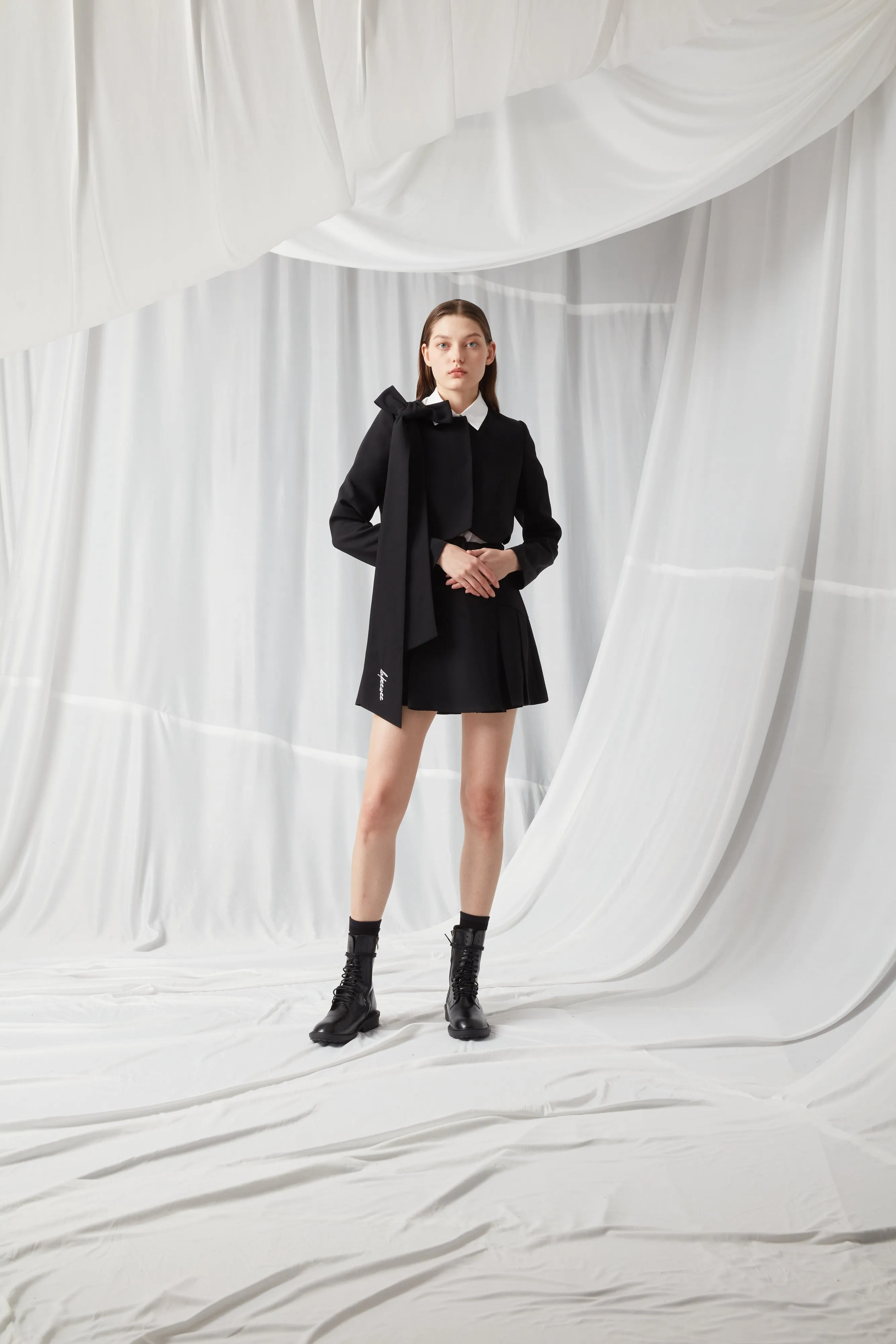 Bow Blazer - BLACK / WRITE