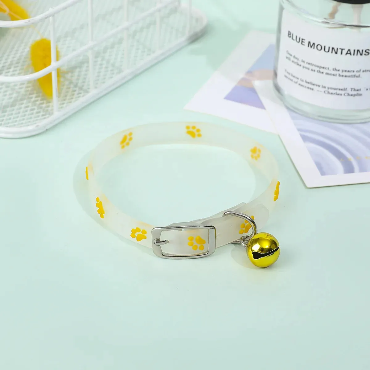 Cat Necklace Glowing Small Dog Cat Collar Anti-Loss Fluorescent Silicone Cat Bell Collar
