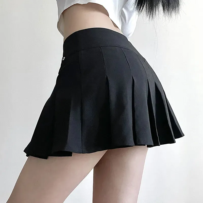 Gothic Black Low Waist Rivet  Pleated Skirt