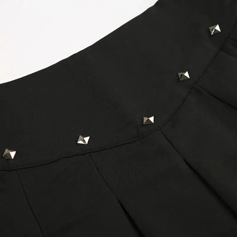 Gothic Black Low Waist Rivet  Pleated Skirt