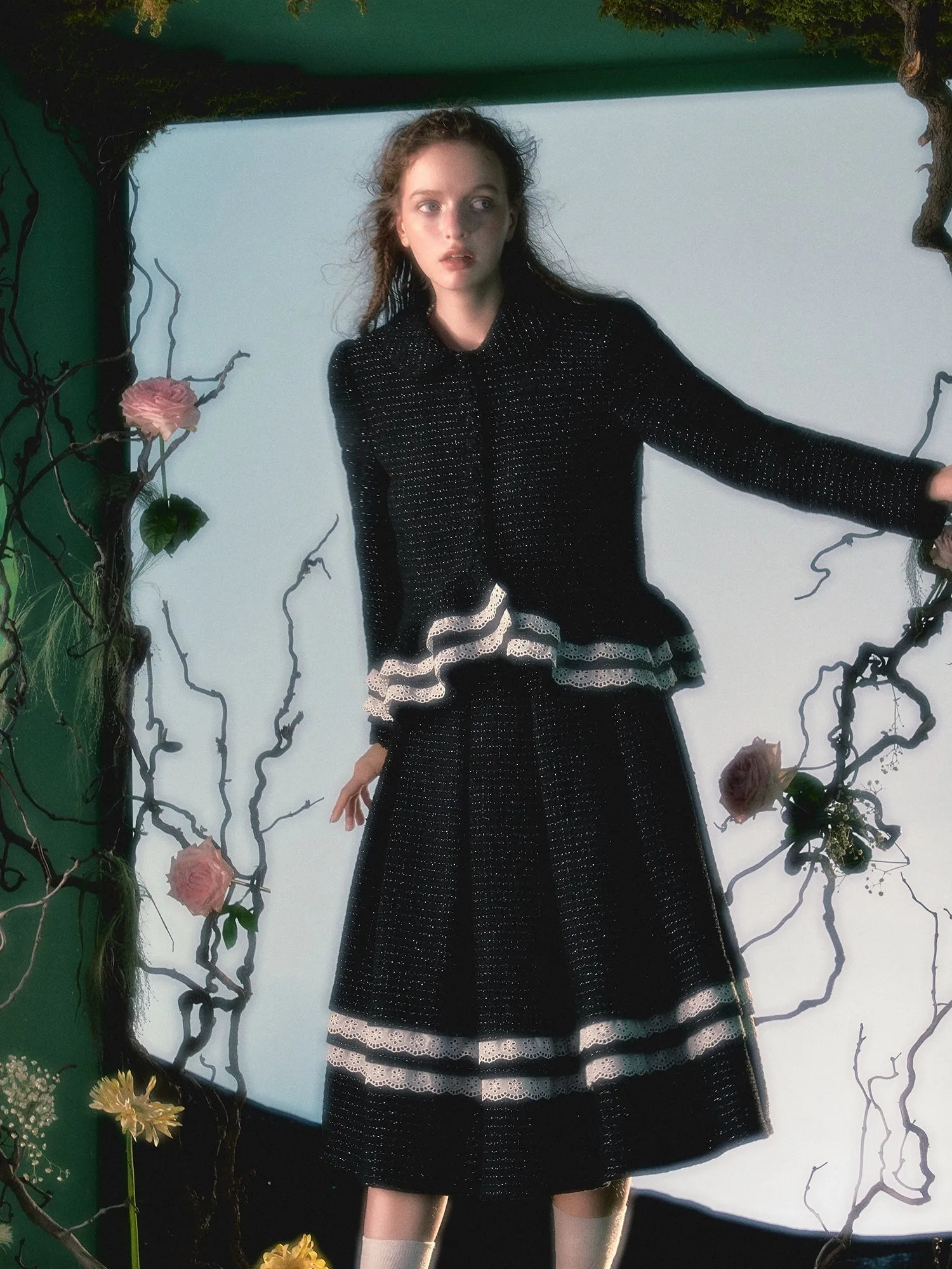 Irregular Lace Hem Jacket ＆ Flare Pleated Skirt