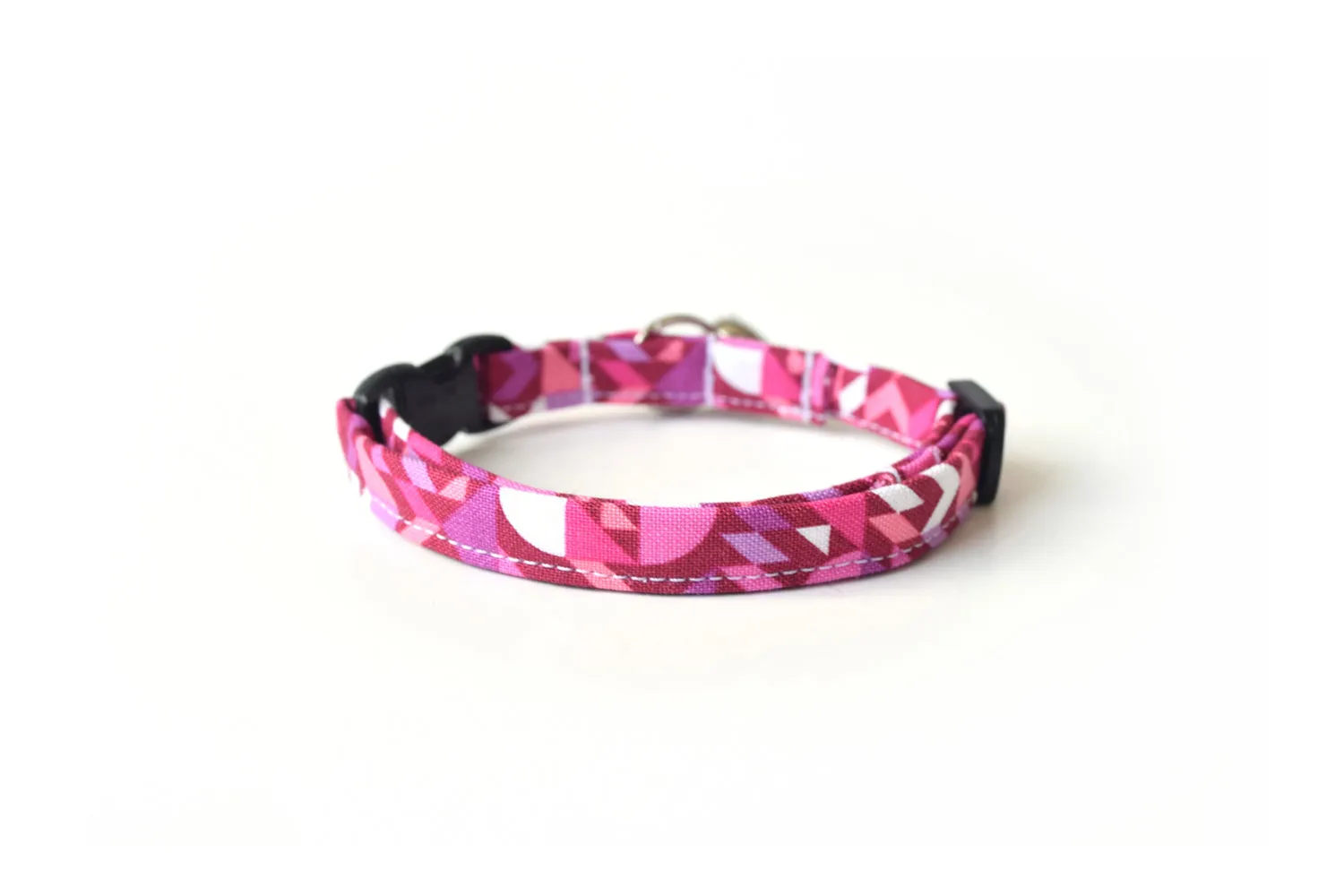 Magenta Pink Geometric Shapes Cat Collar
