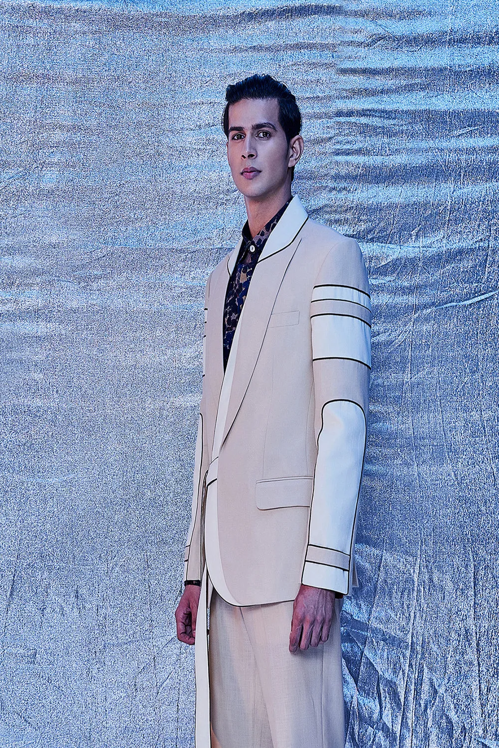 Mock Layered Tie Up Blazer