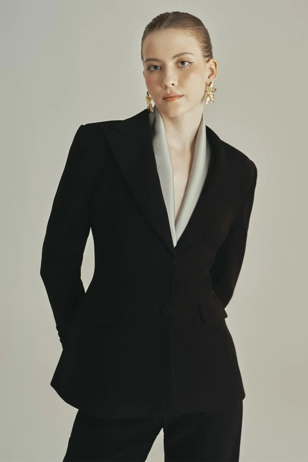 Noir A-line Long Sleeved Poly Silk Blazer