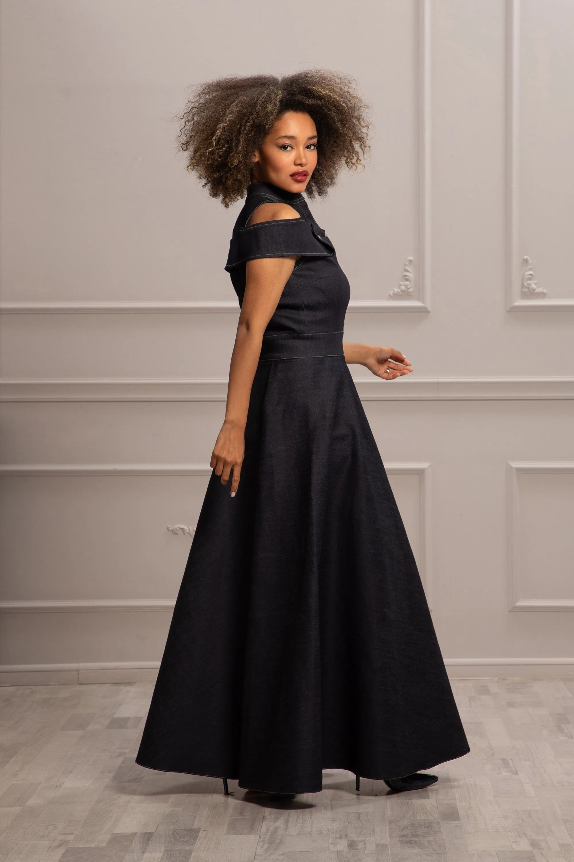 OPEN SHOULDERS DENIM DRESS