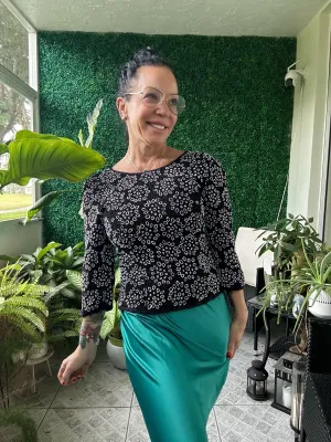 Papell Floral Sequined Black and White Beaded Cropped Top Blouse Cocktail Wedding Nye
