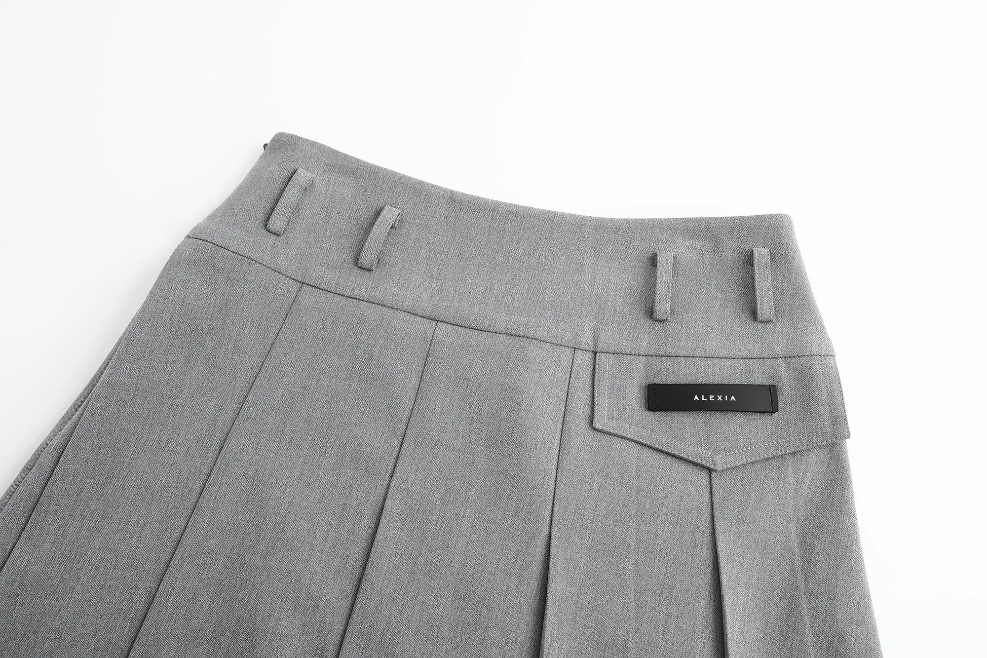 Pleated Medium Skirt in Grey