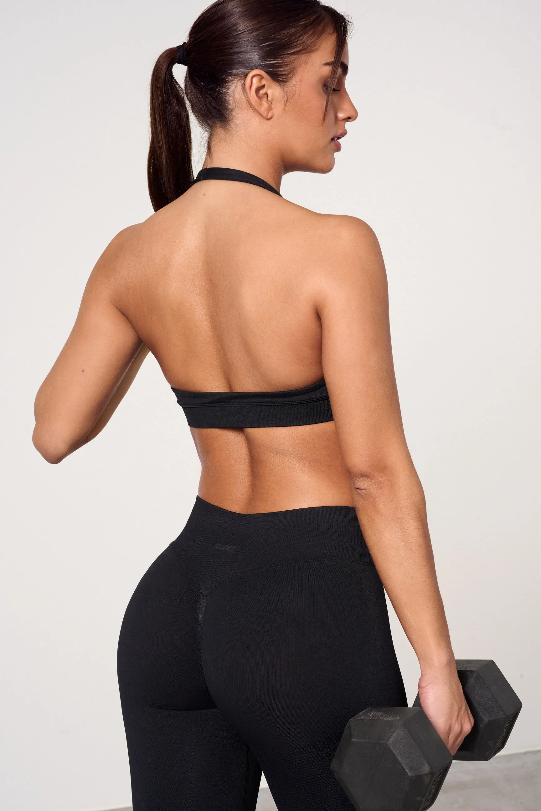 Sculpt Halterneck Sports Bra