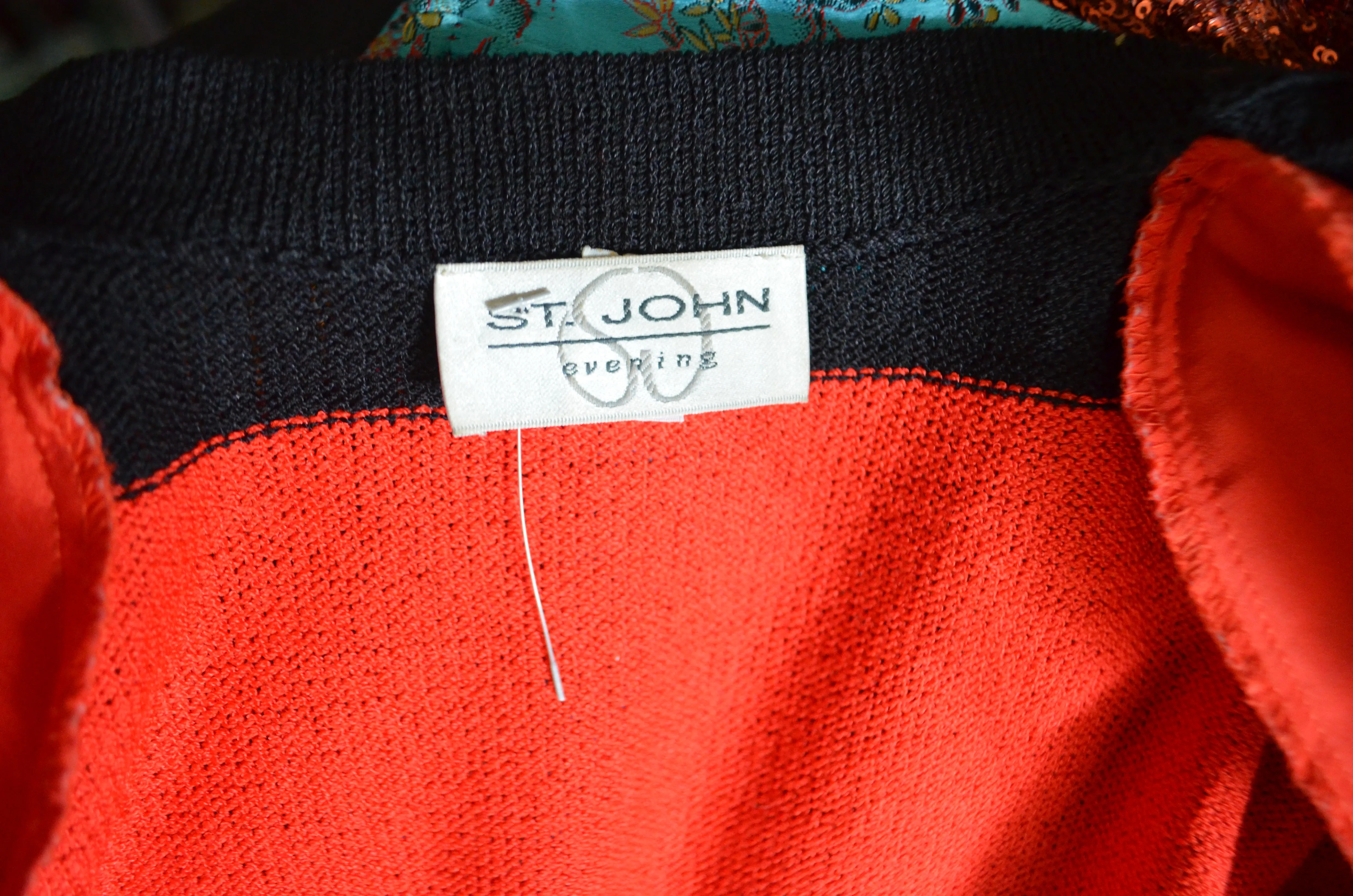 ST. JOHN Evening Paillettes Sequined Knit Suit Jacket black and red