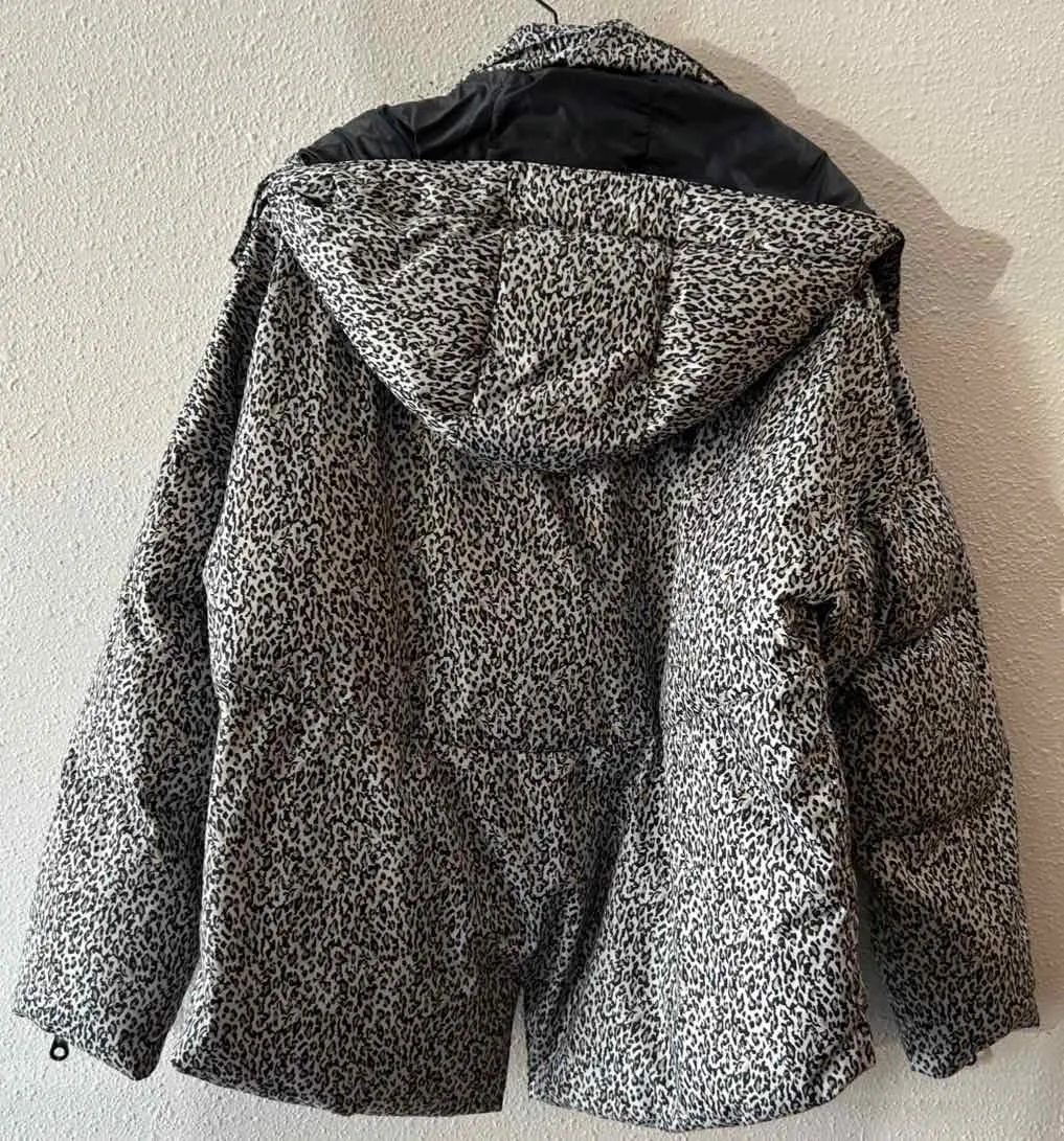 Varley beige and black Size M Jacket