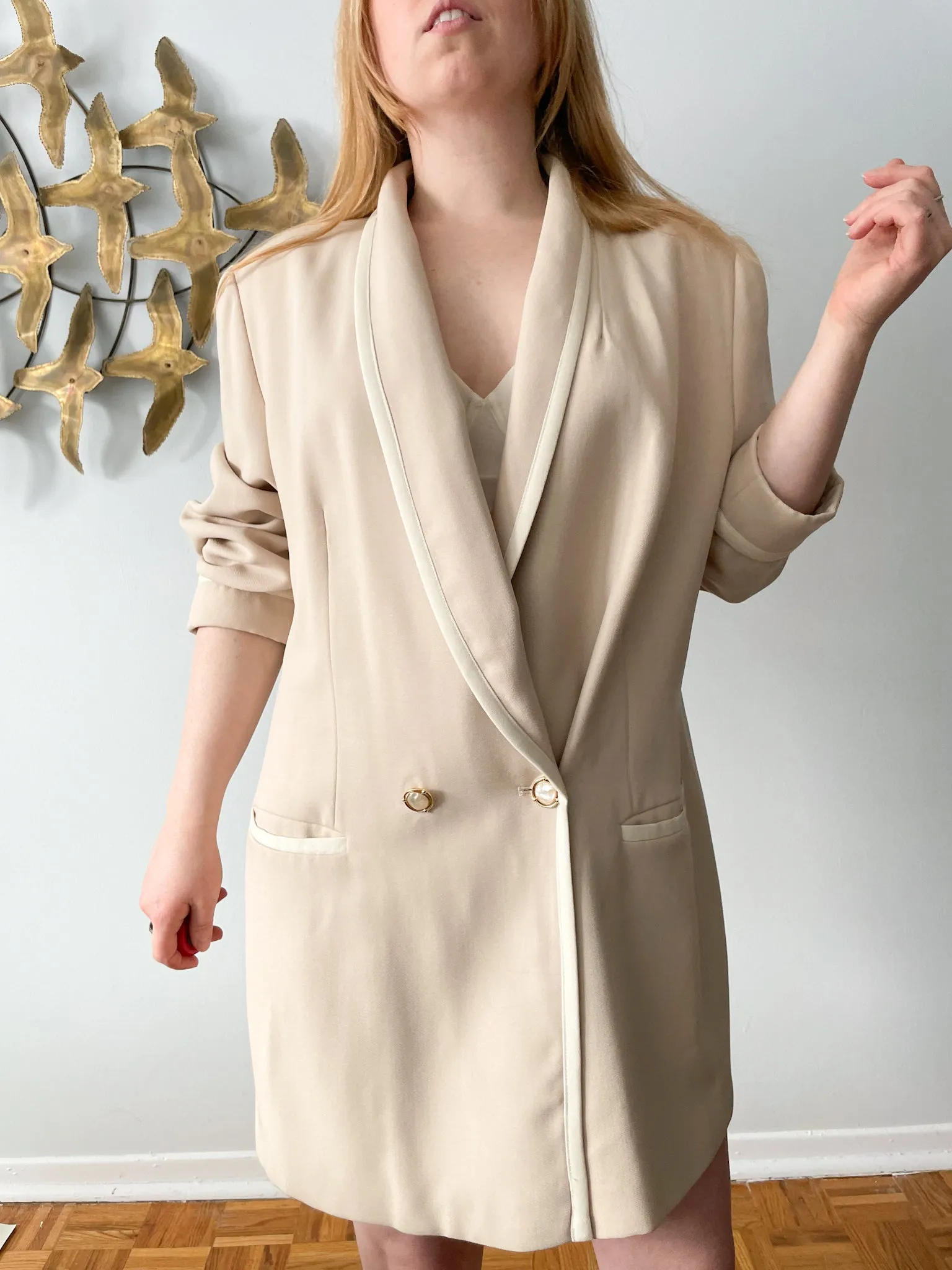 Vintage Peter Nygard 100% Wool Long Beige Blazer  - Size 16