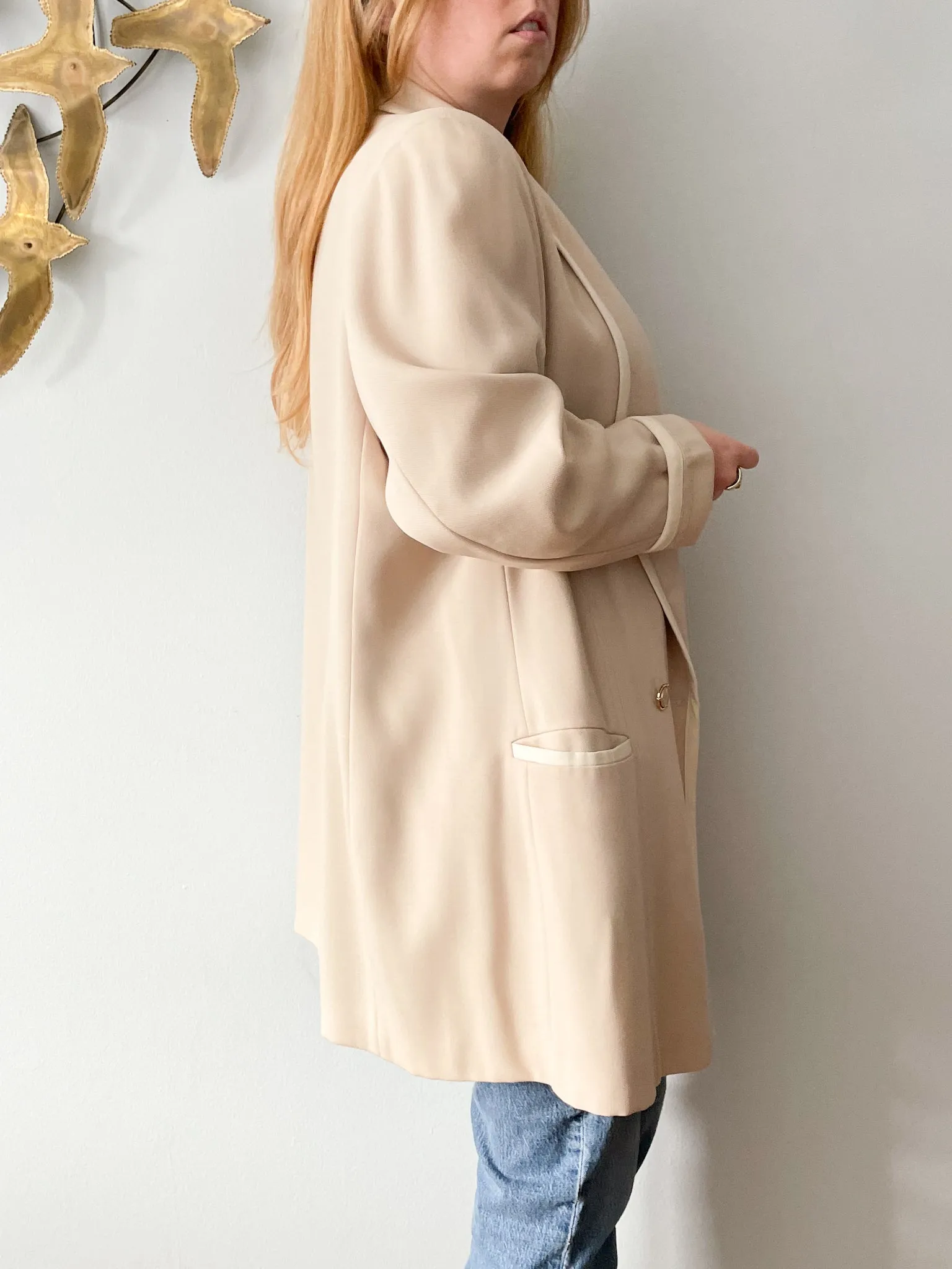Vintage Peter Nygard 100% Wool Long Beige Blazer  - Size 16