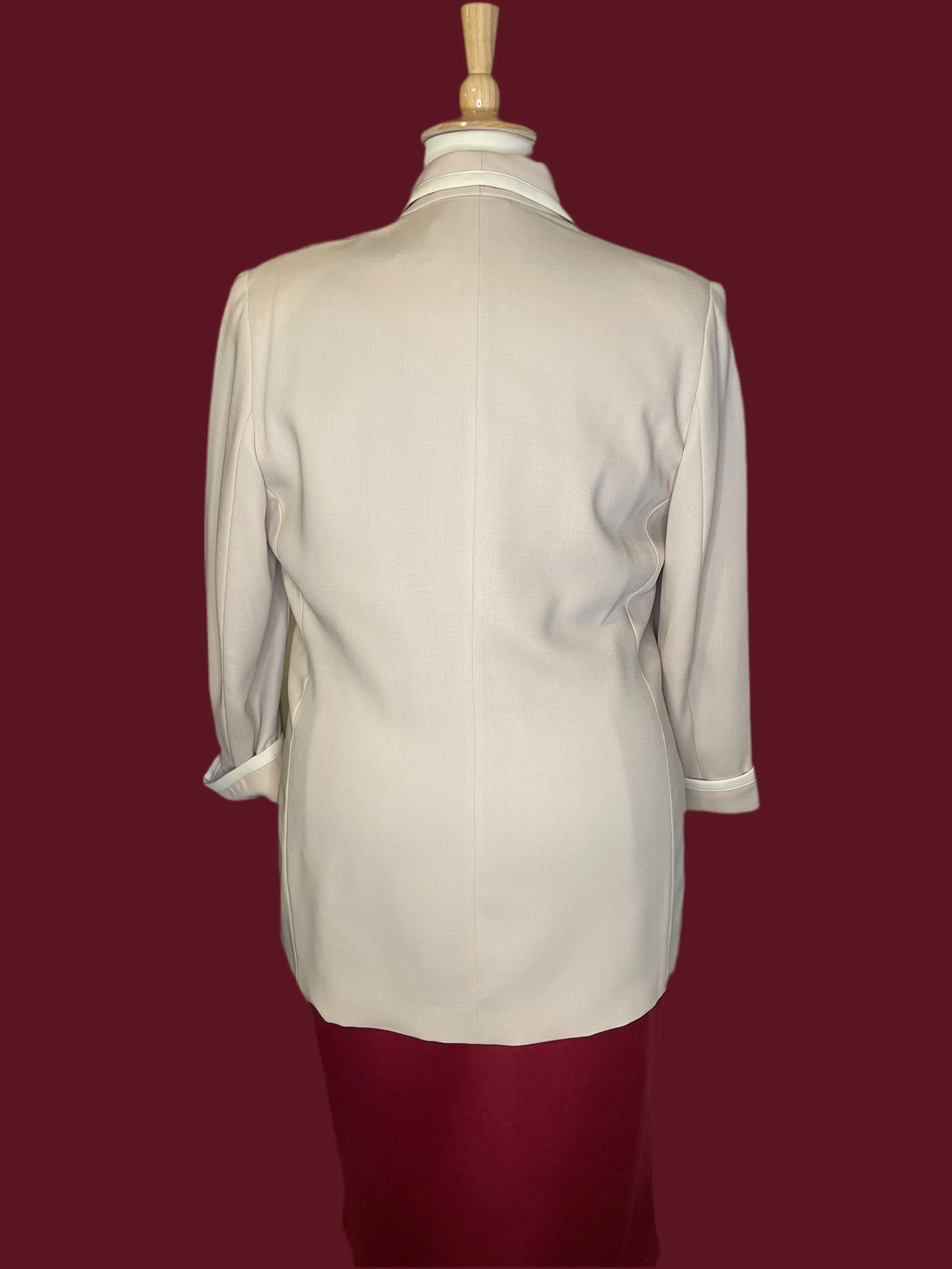 Vintage Peter Nygard 100% Wool Long Beige Blazer  - Size 16