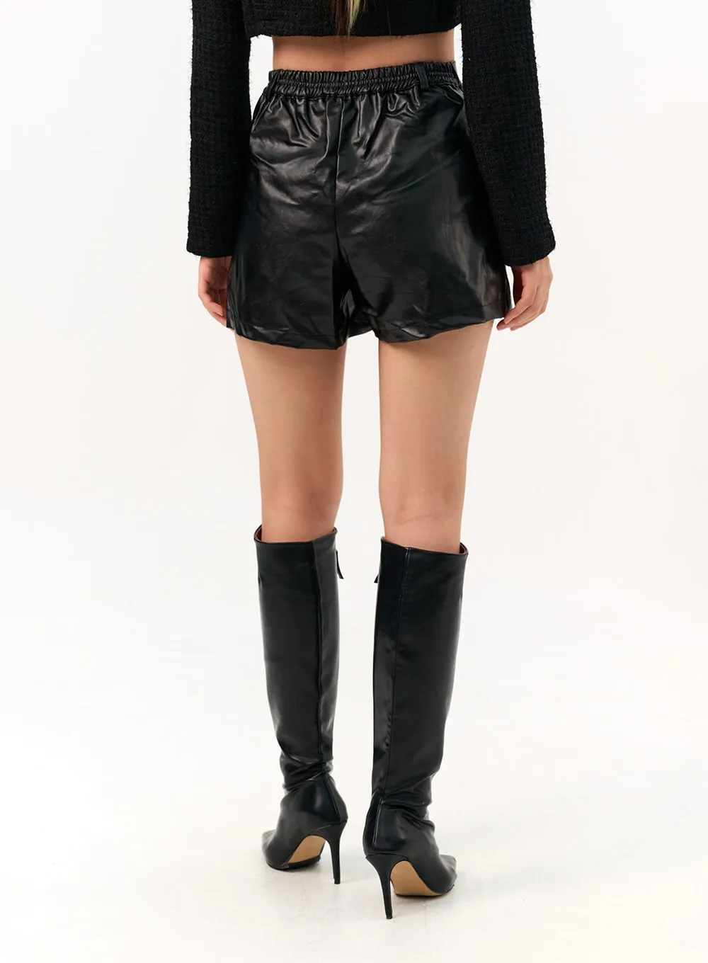 Wrinkled Faux Leather Shorts IO317