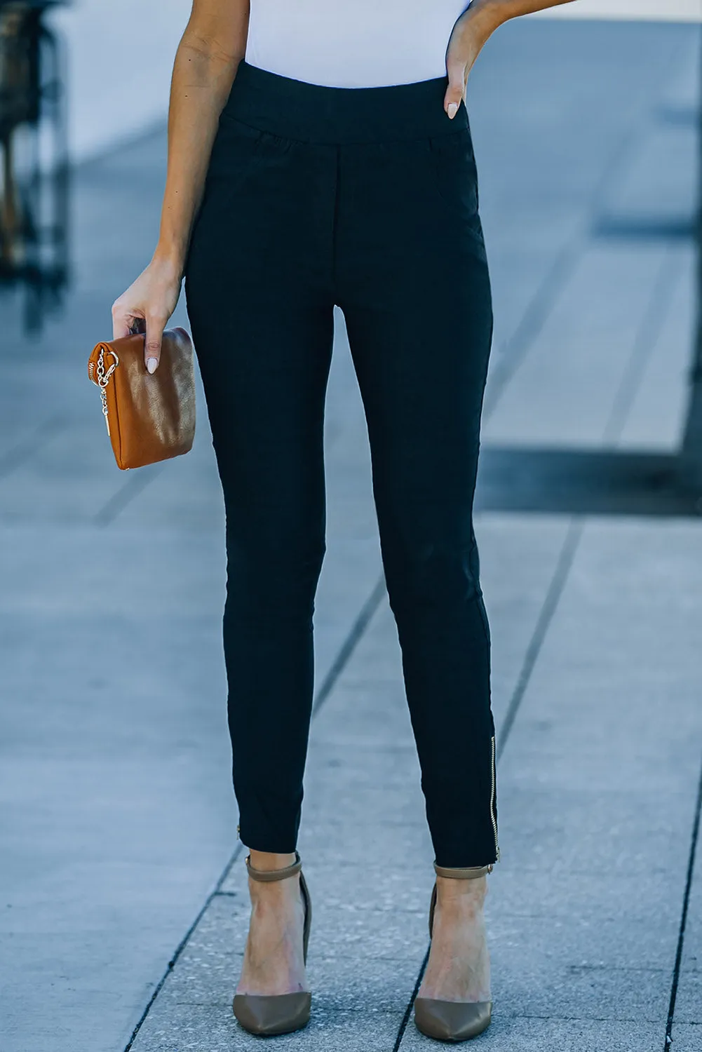 Zoe Ankle Zipper Skinny Pants in Black