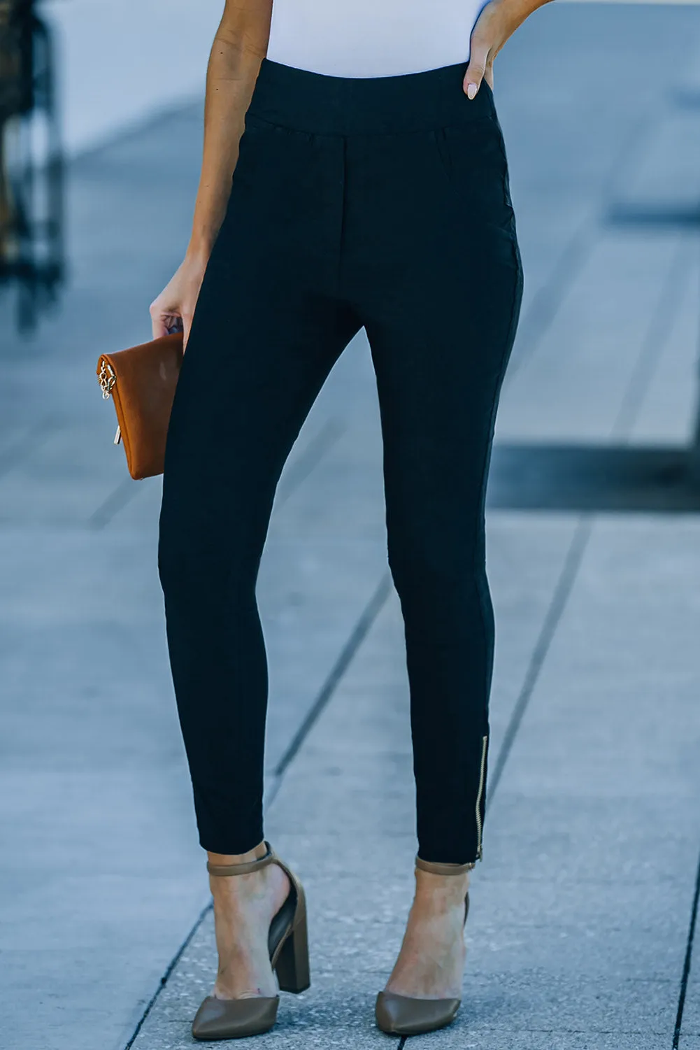 Zoe Ankle Zipper Skinny Pants in Black